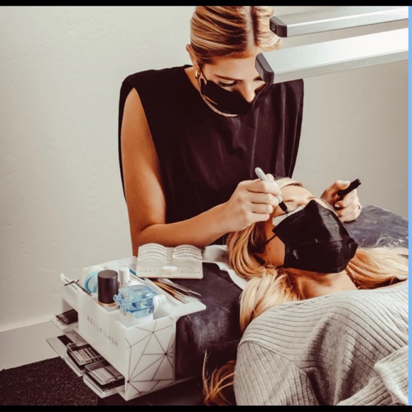 Bella Lash - Picture 5 of 5